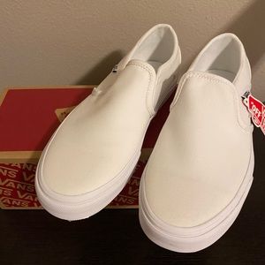 Vans Slip Ons - women’s 9.5 New w/box